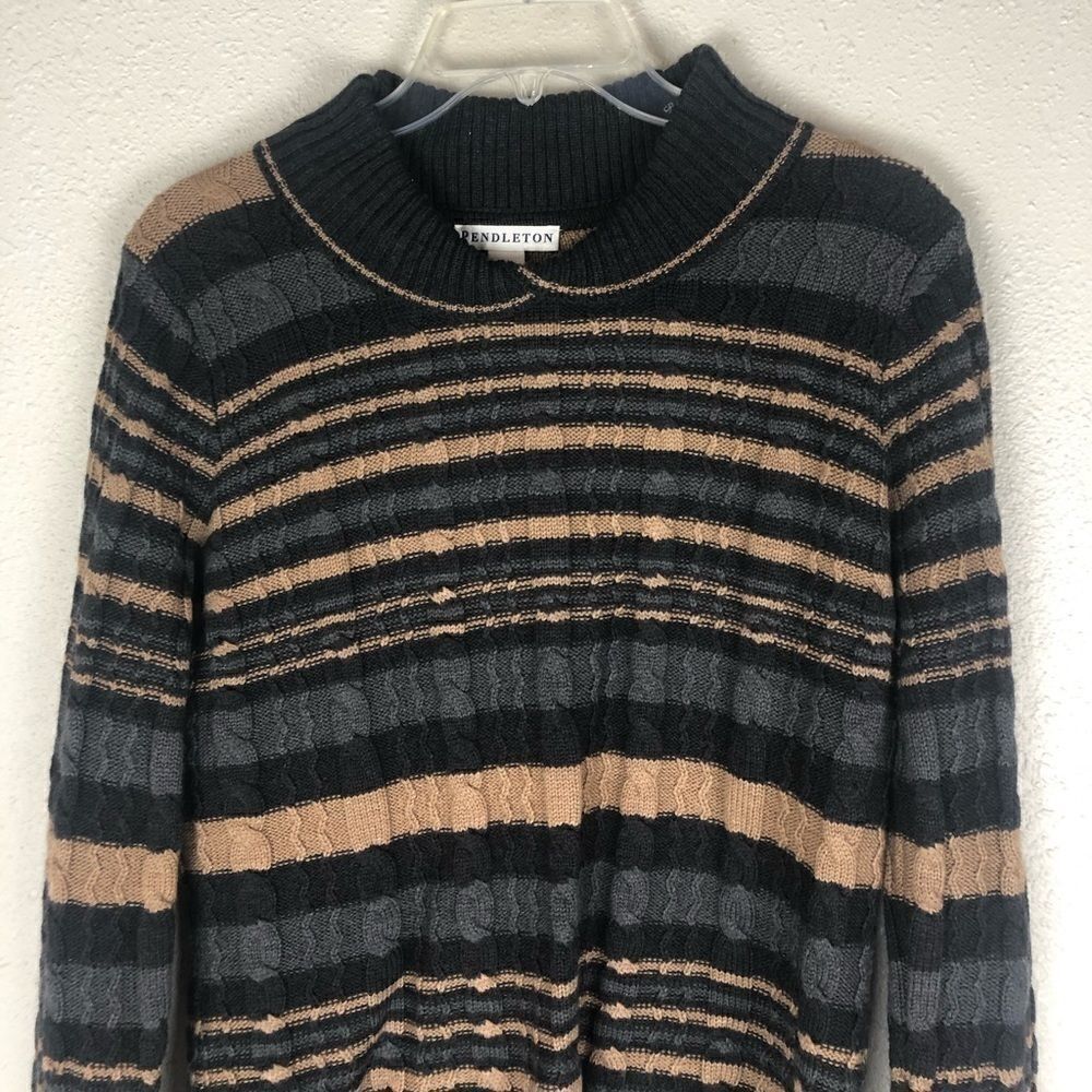 NWT Pendleton Merino Wool Sweater Size Medium - Picture 2 of 6
